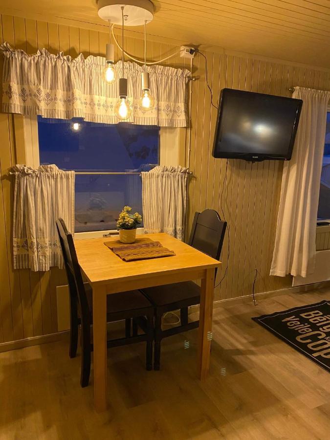 Koselig Studioleilighet I Svolvaer - Lofoten Ved Svolvaergeita, Djevelporten מראה חיצוני תמונה